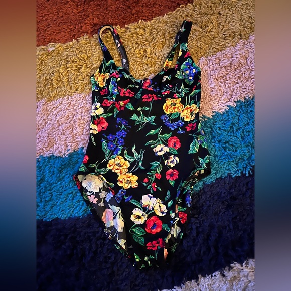 Other - 🛑Sold🛑 Vintage swim shaper bathing suit